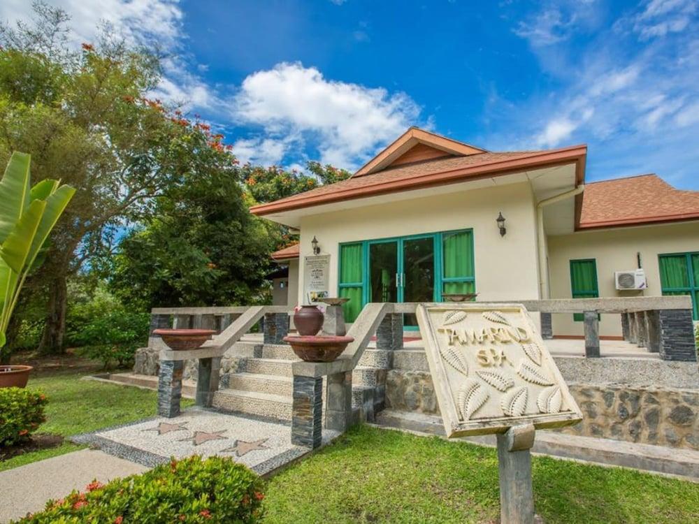 Beringgis Beach Resort & Spa Papar Exterior foto