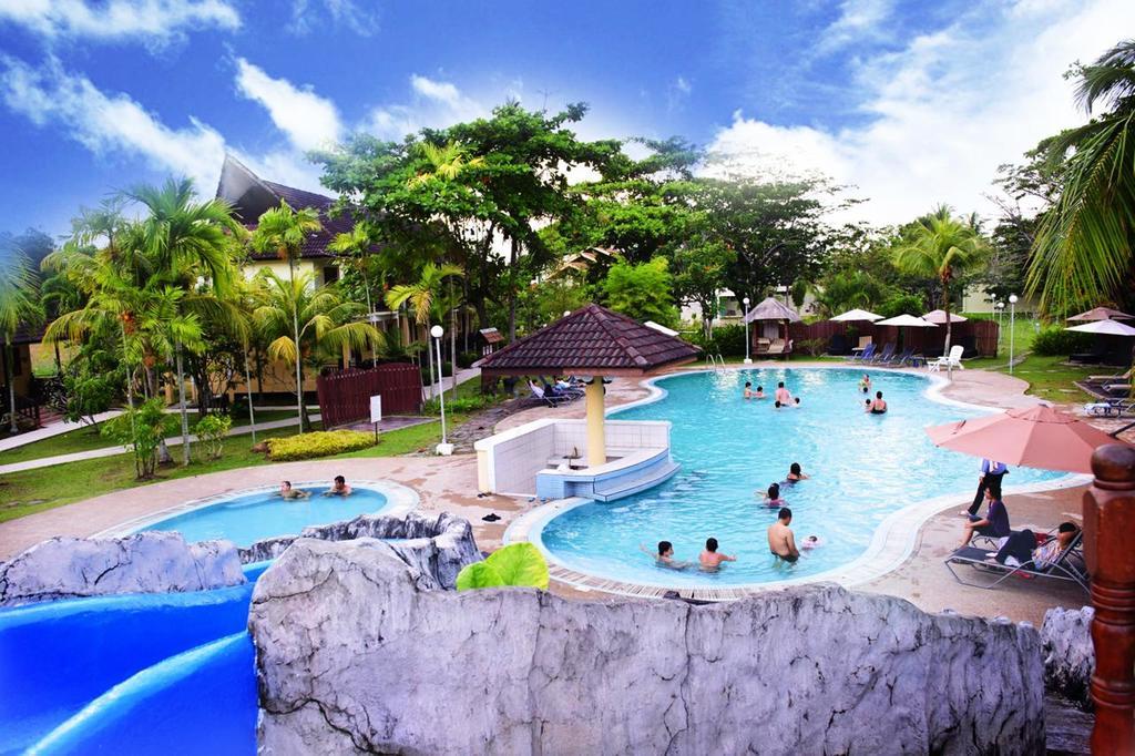 Beringgis Beach Resort & Spa Papar Exterior foto